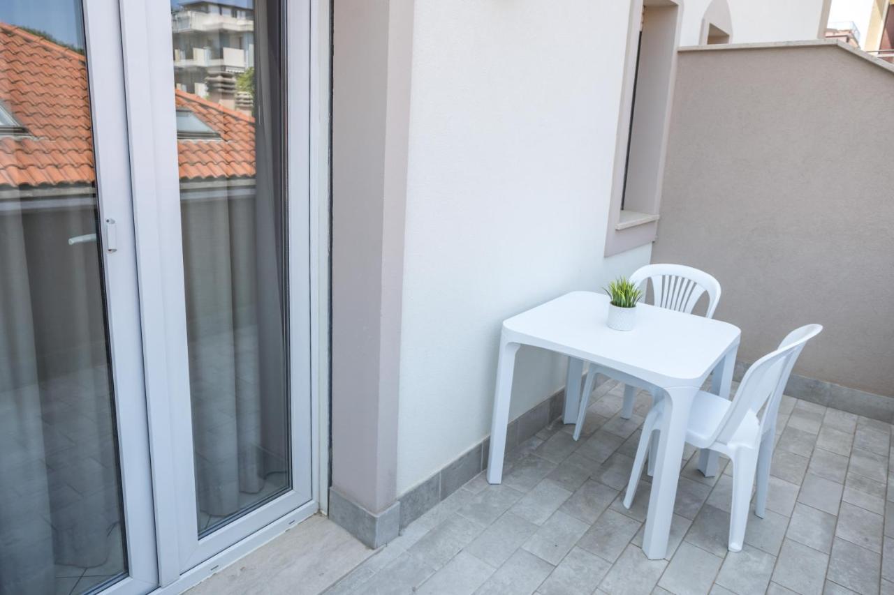 Rimini Bay Suites&Residence Exterior photo